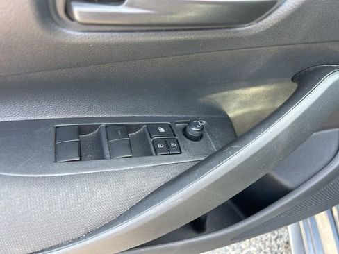 Used 2025 Toyota Corolla LE FWD image 13