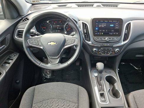 Certified 2024 Chevrolet Equinox LT FWD image 12
