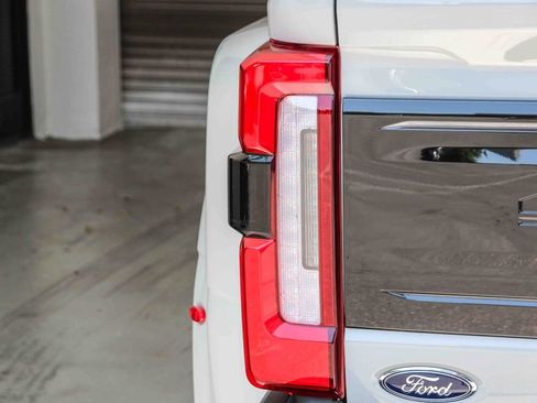 Certified 2026 Ford F450 Platinum w/ FX4 Off-Road Package AWD/4WD image 7