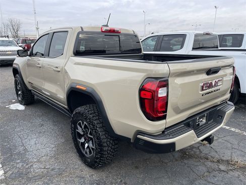 Used 2024 GMC Canyon AT4X image 7