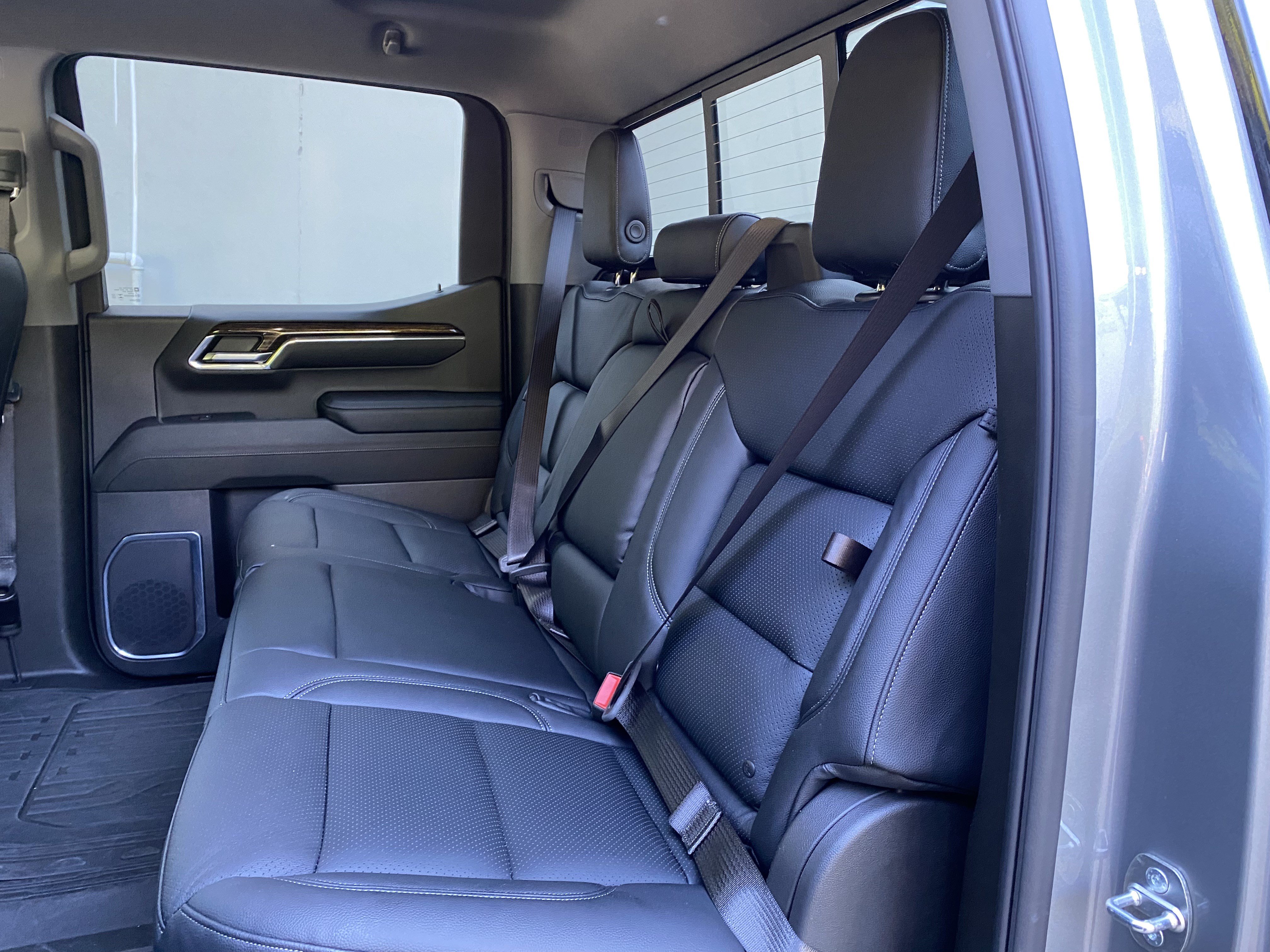 Used 2024 GMC Sierra 1500 Elevation w/ Preferred Package AWD/4WD image 40
