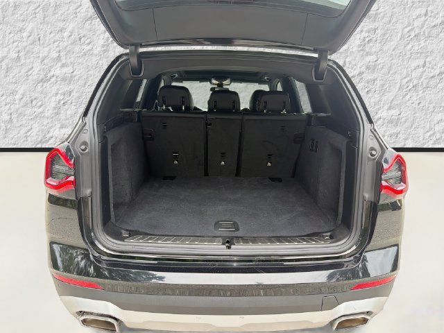 Used 2024 BMW X3 xDrive30i AWD/4WD image 12