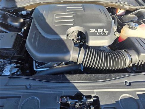 Used 2023 Chrysler 300 Touring L image 21