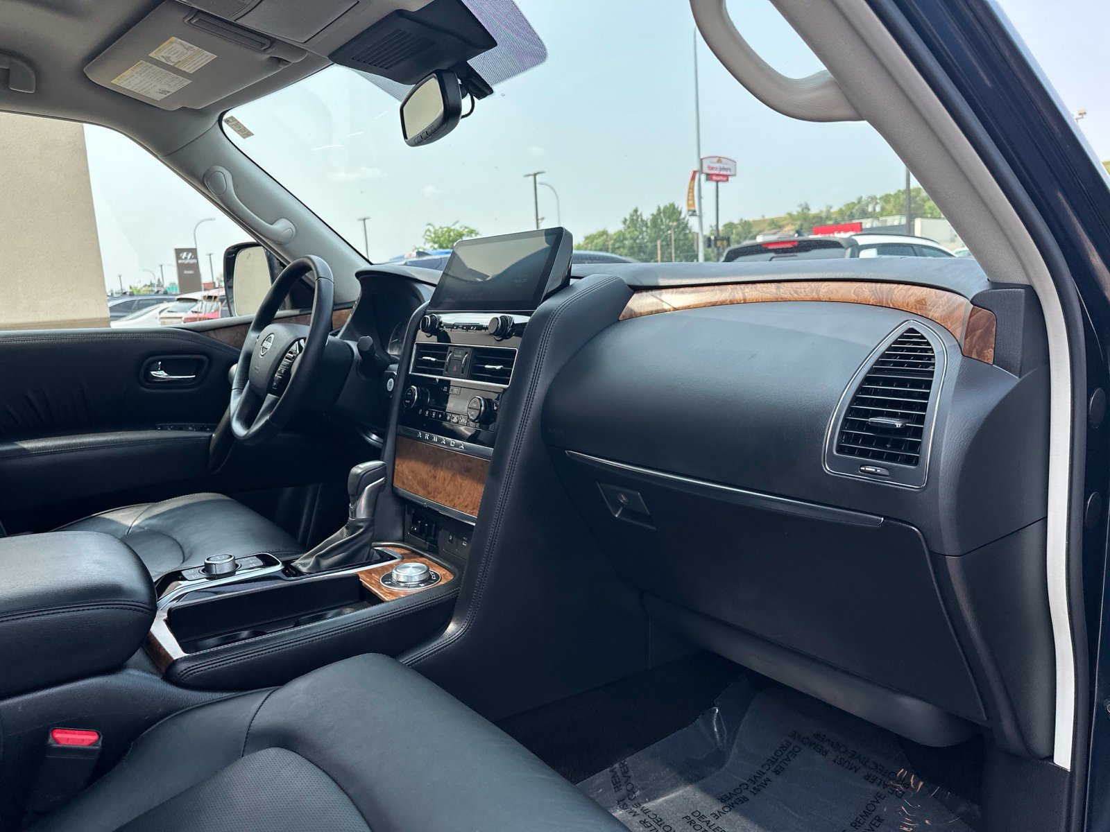 Used 2023 Nissan Armada SL w/ Cargo Package AWD/4WD image 42