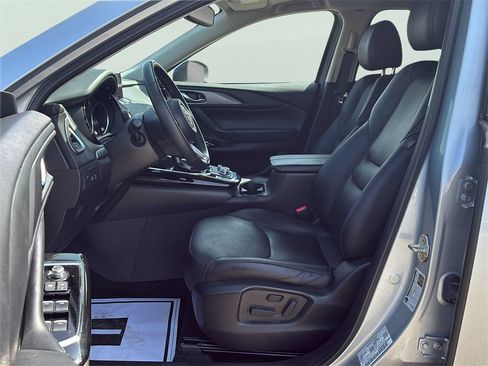 Used 2021 MAZDA CX-9 Touring image 22