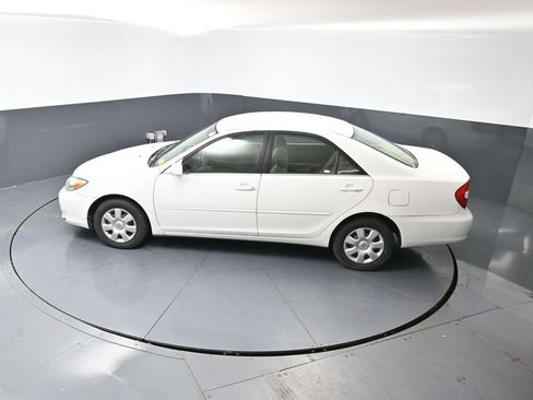Used 2003 Toyota Camry LE FWD image 19