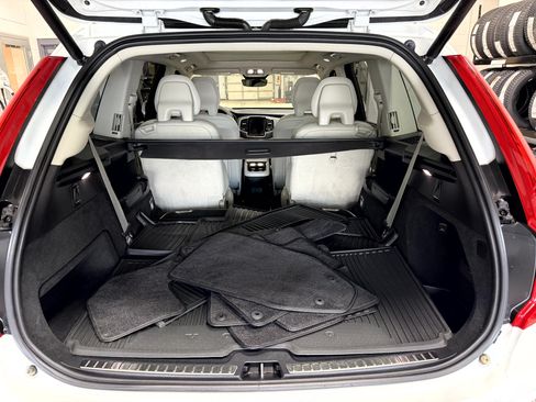 Used 2024 Volvo XC90 B6 Ultimate w/ Protection Package AWD/4WD image 29