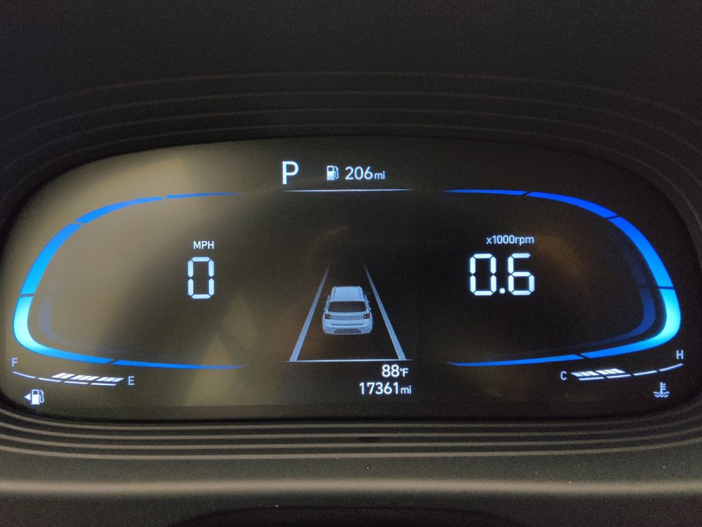 Used 2025 Hyundai Venue SEL FWD image 23