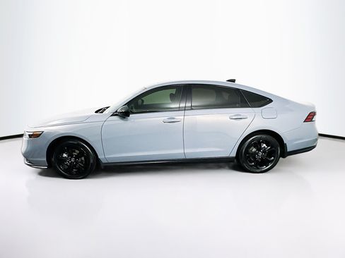 Used 2025 Honda Accord SE image 4