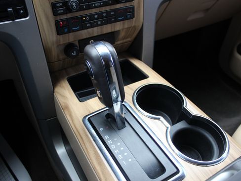 Used 2011 Ford F150 Lariat w/ Lariat Chrome Pkg image 27