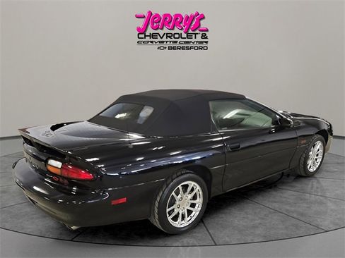 Used 2002 Chevrolet Camaro Z28 w/ SS Performance/Appearance Pkg image 10