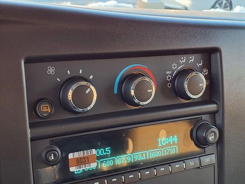 New 2025 Chevrolet Express 2500 Extended w/ Driver Convenience Package image 20