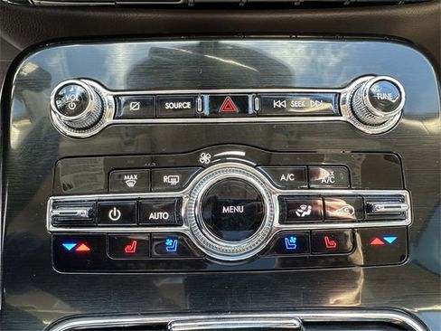 Certified 2022 Lincoln Nautilus Reserve image 24