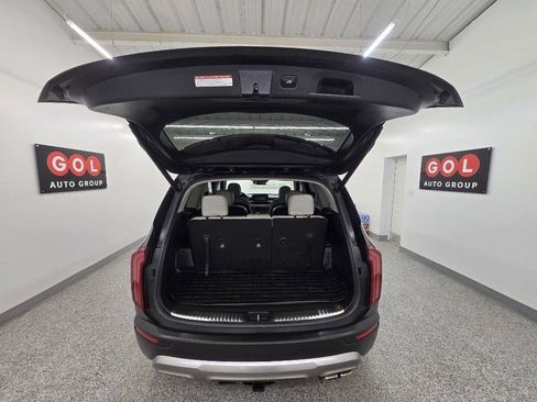 Used 2020 Kia Telluride SX w/ Towing Package FWD image 16