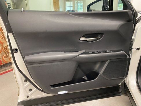 Used 2020 Lexus UX 250h w/ Premium Package image 12