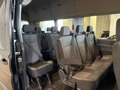 Used 2023 Ford Transit 350 XLT RWD image 3