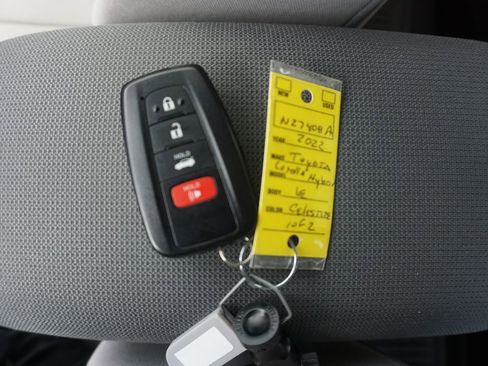 Used 2022 Toyota Corolla LE FWD image 28