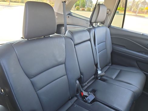 Used 2022 Honda Pilot EX-L image 12