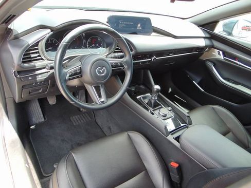 Used 2024 MAZDA MAZDA3 s FWD image 11