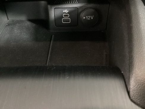 Used 2025 Ford Escape Active AWD/4WD image 27