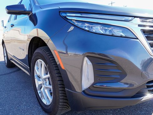 Used 2023 Chevrolet Equinox LT image 23