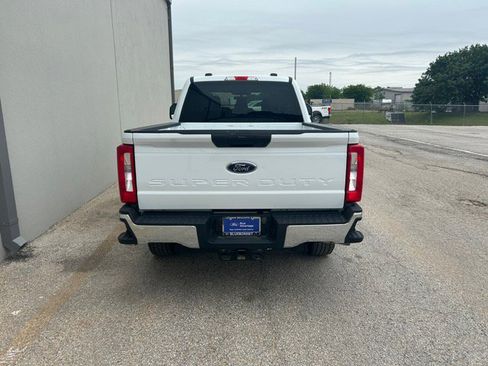 Used 2024 Ford F250 XLT AWD/4WD image 6