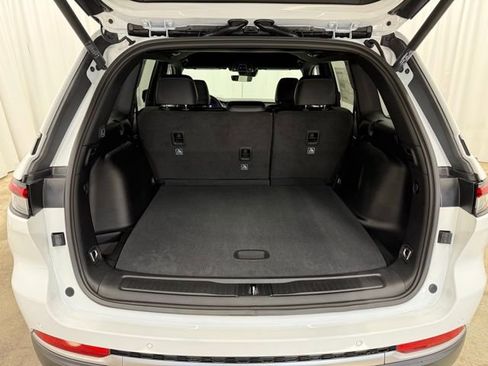 New 2026 Jeep Grand Cherokee Limited image 23