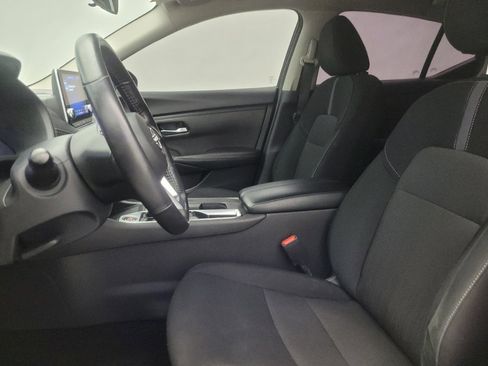 Used 2025 Nissan Sentra SV w/ All-Weather Package FWD image 17