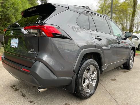 Used 2024 Toyota RAV4 LE image 4