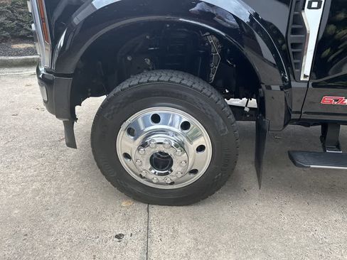 Used 2025 Ford F450 Platinum w/ Platinum Plus Package image 19