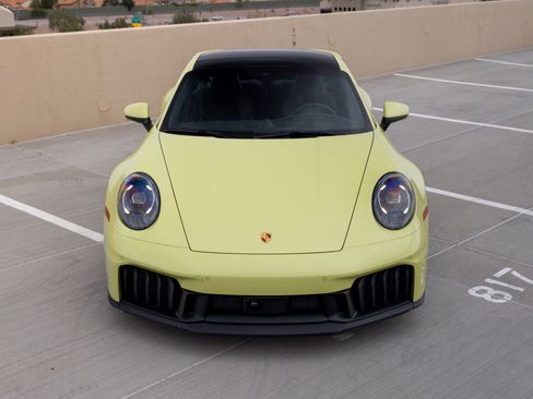 Used 2026 Porsche 911 Carrera GTS image 17