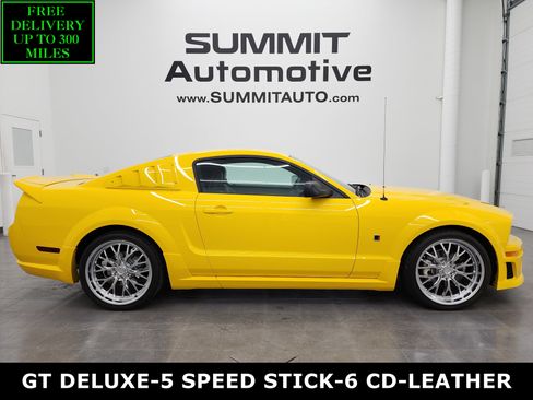 Used 2005 Ford Mustang GT image 1