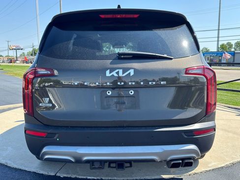Used 2022 Kia Telluride SX w/ SX Prestige Package AWD/4WD image 6
