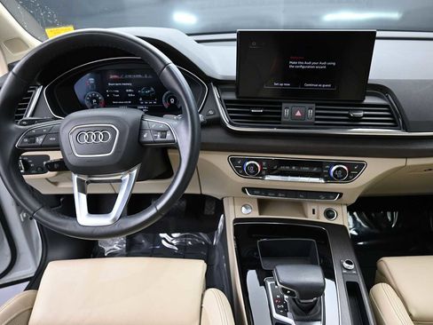 Used 2021 Audi Q5 2.0T Premium Plus w/ Premium Plus Package AWD/4WD image 14