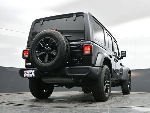 Used 2023 Jeep Wrangler Unlimited Sport AWD/4WD image 41