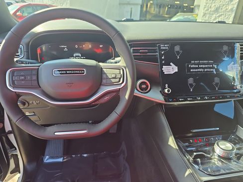 New 2026 Jeep Grand Wagoneer Limited AWD/4WD image 16