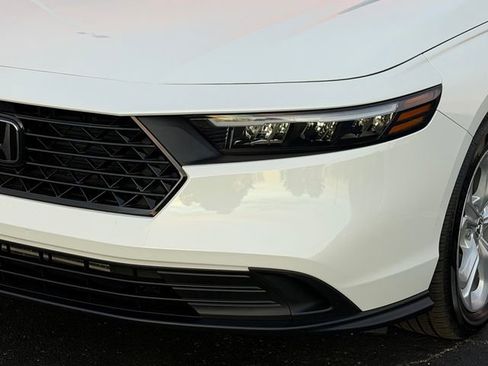 Used 2024 Honda Accord LX image 10