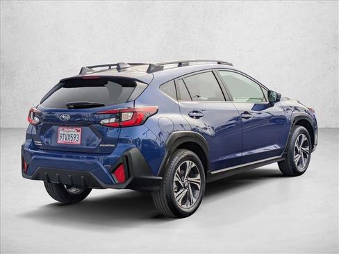 Certified 2025 Subaru Crosstrek 2.0i Premium image 9