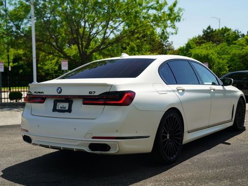 Used 2022 BMW ALPINA B7 xDrive w/ Luxury Rear Seating Package AWD/4WD image 18