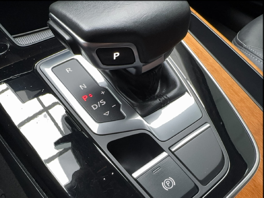 Used 2023 Audi Q5 2.0T Premium w/ Convenience Package AWD/4WD image 55