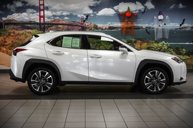 Used 2024 Lexus UX 250h FWD image 5