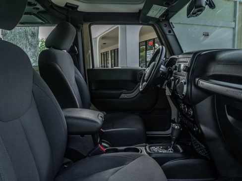 Used 2016 Jeep Wrangler Sport w/ Quick Order Package 24S AWD/4WD image 23