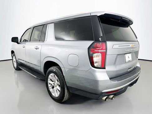 Used 2023 Chevrolet Suburban Premier w/ Advanced Technology Package AWD/4WD image 7