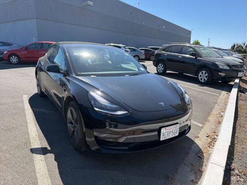 Used 2022 Tesla Model 3 Long Range image 1