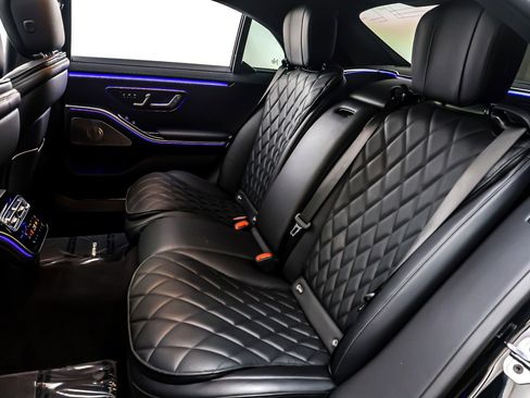 Certified 2025 Mercedes-Benz S 580 4MATIC Sedan image 10