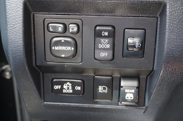 Used 2020 Toyota Tundra 1794 Edition w/ TRD Off-Road Package AWD/4WD image 32