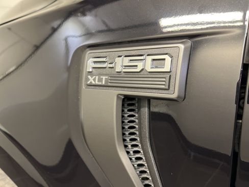 Certified 2022 Ford F150 XLT w/ Equipment Group 302A High image 40