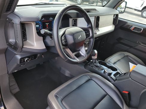 Certified 2025 Ford Bronco Outer Banks AWD/4WD image 21