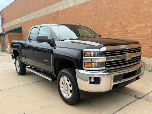 Used 2015 Chevrolet Silverado 2500 LT w/ LT Convenience Package AWD/4WD image 1
