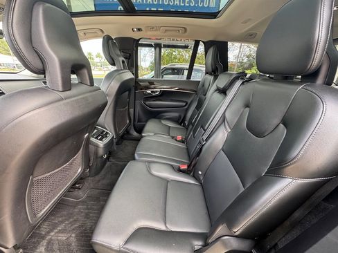 Used 2018 Volvo XC90 T5 Momentum image 12